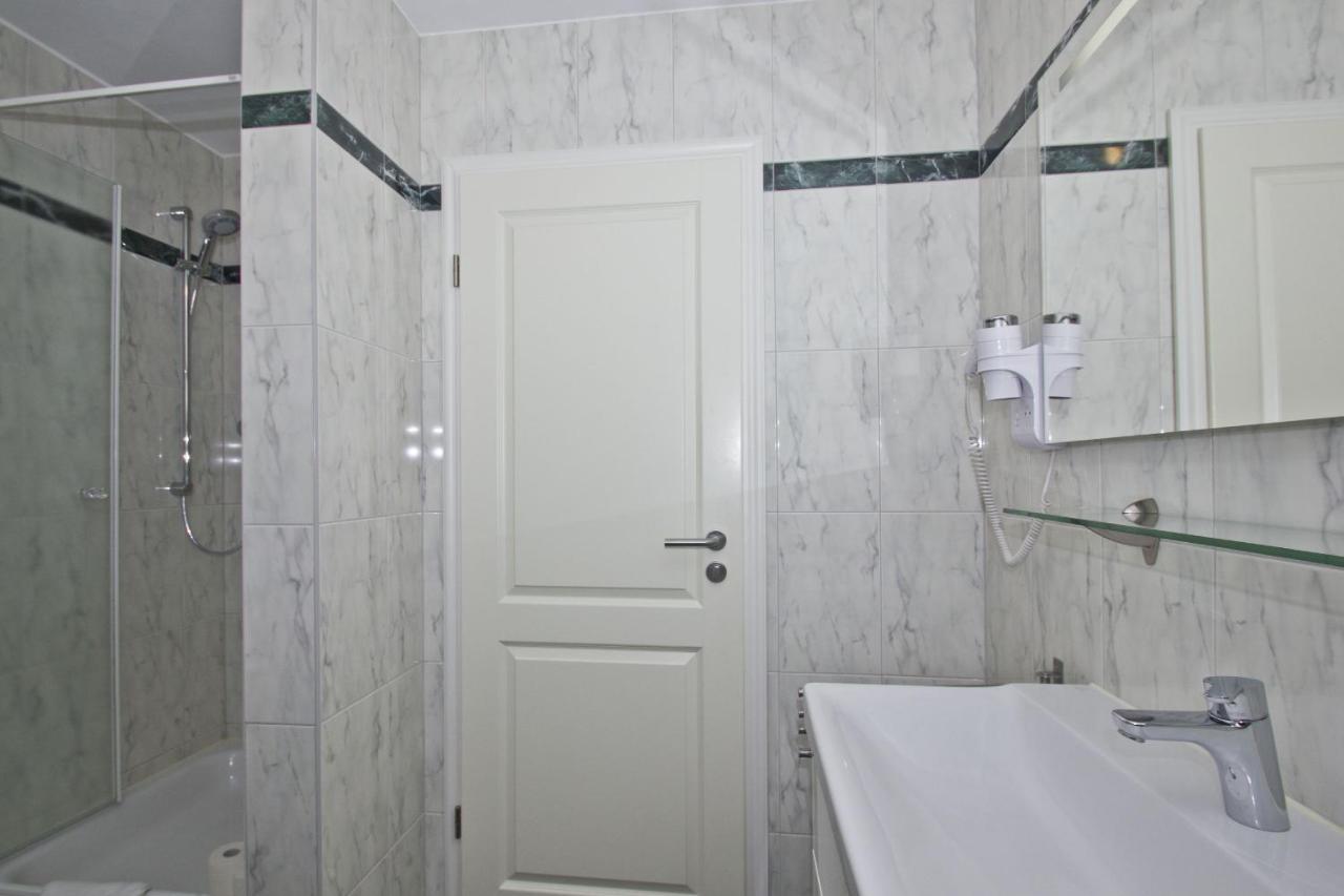 Mit Meerblick Und Balkon, Gratis Nutzung Vom Ahoi Erlebnisbad Und Sauna In Sellin - Meeresblick Fewo 33 Goehren  Buitenkant foto